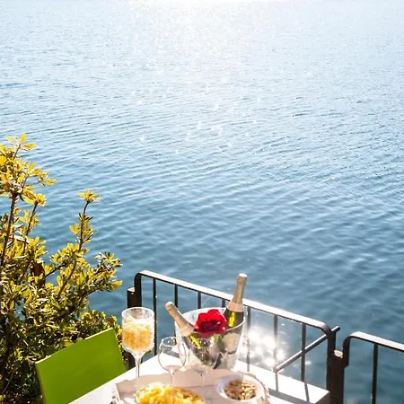 The Pier On The Apartament Marone
